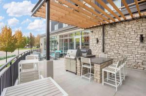 Homewood Suites By Hilton Edina Minneapolis的休息区