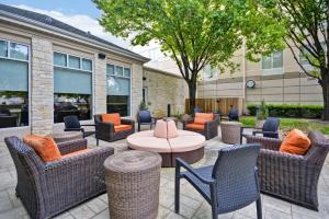 Hilton Garden Inn Austin Round Rock的休息区
