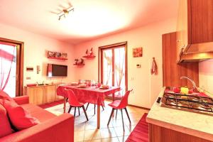 TV a/nebo společenská místnost v ubytování Happy Guest Apartments - Mountain Panorama Borno