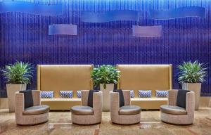 Posezení v ubytování Hilton Baltimore Inner Harbor