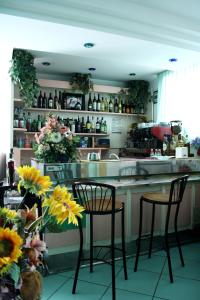 The lounge or bar area at Hotel Villa Grazia