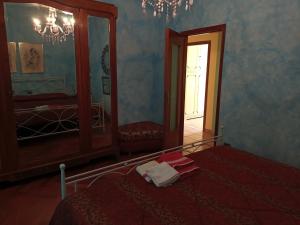 Фотография из галереи Varenna Wonders, Villa with pool for 14 guests в городе Перледо