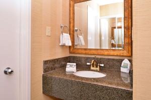 Koupelna v ubytování Best Western Corte Madera Inn