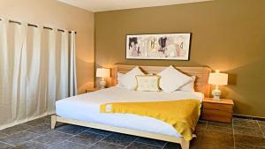 Postel nebo postele na pokoji v ubytování Villa Sonari 2, Great house 2 inside a private complex of 4 houses