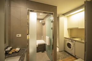 J One Hotel Cheongju的一间浴室