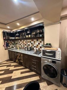 Una cocina o cocineta en Studio Apartment Little Center, Heart of Yerevan