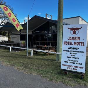Certifikát, hodnocení, plakát nebo jiný dokument vystavený v ubytování Jambin hotel motel