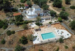 Piscina di TRULLO PIETRAPOESIA o nelle vicinanze