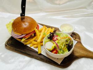 酒店内部或周边提供的食物
