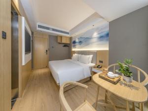 Imagen de la galería de VX Hotel Fuzhou Three Lanes Seven Alleys Wuyi Square, en Fuzhou