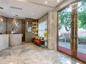 Fotografie z fotogalerie ubytování GreenTree Eastern Hotel Shenzhen Futian Civic Center Jingtan Subway Station v destinaci Šen-čen