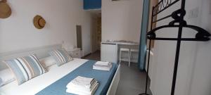 Postel nebo postele na pokoji v ubytování Karel + 8 fotografií