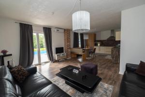 Χώρος καθιστικού στο Greenoasis Bihac