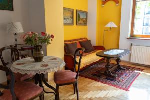 Posedenie v ubytovaní Kolory Guest House