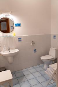 Koupelna v ubytování Kolory Guest House + 37 fotografií