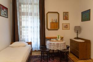 Posteľ alebo postele v izbe v ubytovaní Kolory Guest House