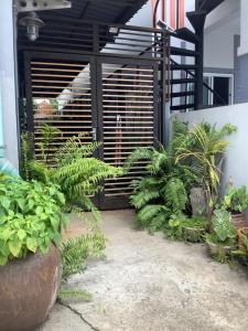 Zahrada ubytování Siri Guesthouse @ Surat Thani