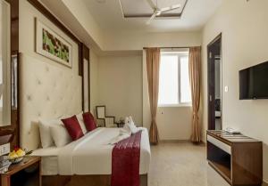 TV a/nebo společenská místnost v ubytování Hotel Star Palace - Rameswaram Tamil Nadu