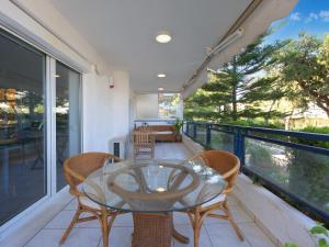 Gallery image of Varkiza sea view apartment in Vari