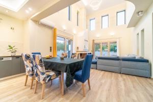 Gallery image of The Mountain Villa in Aleimmatádes