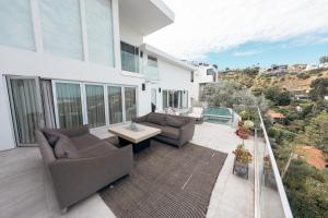 Πισίνα στο ή κοντά στο Vista Bliss Retreat-Private Room