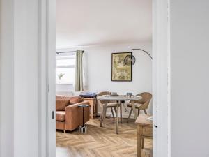 Χώρος καθιστικού στο Pass the Keys Stylish Flat Close To Beach