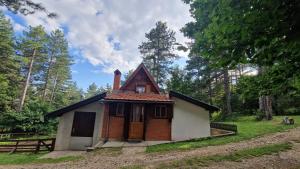 Budova, kde se prázdninový dům nachází