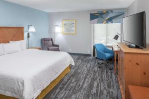 Ліжко або ліжка в номері Hampton Inn Austin NW near The Domain