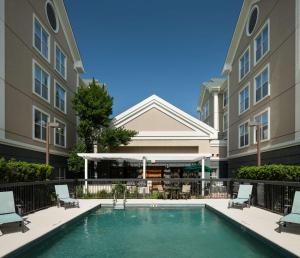 Bazén v ubytování Homewood Suites by Hilton Austin NW near The Domain nebo v jeho okolí