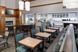 Restaurace v ubytování Homewood Suites by Hilton Austin NW near The Domain