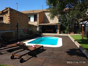 Fotografia z galérie ubytovania Agradable casa rural con piscina privada v destinácii Vallfogona de Balaguer