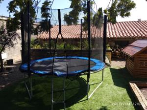 Fotografia z galérie ubytovania Agradable casa rural con piscina privada v destinácii Vallfogona de Balaguer