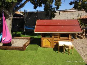 Fotografia z galérie ubytovania Agradable casa rural con piscina privada v destinácii Vallfogona de Balaguer