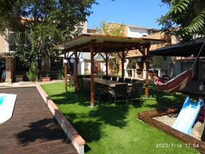 Fotografia z galérie ubytovania Agradable casa rural con piscina privada v destinácii Vallfogona de Balaguer