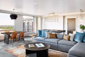 Canopy By Hilton Tempe Downtown的休息区