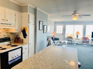 Kuchyň nebo kuchyňský kout v ubytování Westside-Duplex