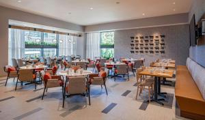 Restaurace v ubytování Hilton Garden Inn Austin University Capitol District