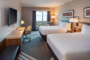 Postel nebo postele na pokoji v ubytování Hilton Garden Inn Austin University Capitol District