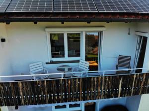 Gallery image of Sonnige 3 Zimmer Wohnung mit schönem Balkon im Grünen in Reutlingen