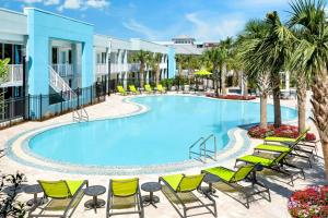 Bazén v ubytování Hilton Garden Inn Key West / The Keys Collection nebo v jeho okolí