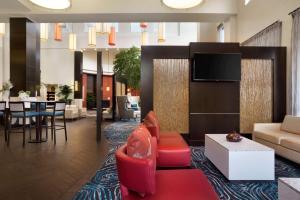 Restavracija oz. druge možnosti za prehrano v nastanitvi Embassy Suites by Hilton Jackson North Ridgeland