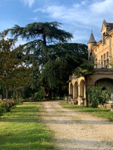 Κήπος έξω από το château le perchoir