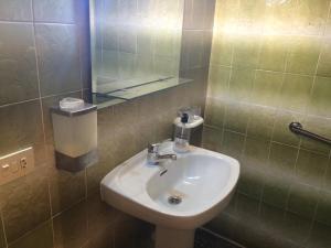 Koupelna v ubytování Hostal L'Escaleta