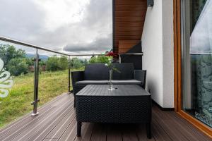 Balkon lub taras w obiekcie Widokowy Domek Jaś i Małgosia