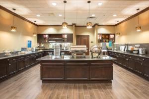 Kuchyň nebo kuchyňský kout v ubytování Homewood Suites by Hilton Yuma