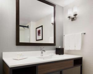 Koupelna v ubytování Hilton Garden Inn Providence Airport/Warwick