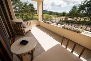Balkon oz. terasa v nastanitvi Apartments Kras 24 with Pool