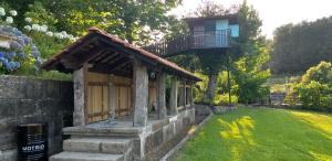 Taman di luar Quinta do Ferrador