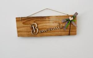 un panneau en bois avec les mots « annuité d'examen » dans l'établissement La casa di Giulio, à Ronciglione