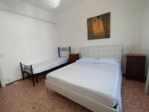 A bed or beds in a room at Brezza marina
